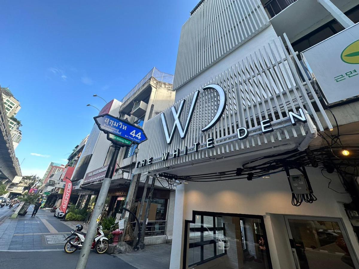 Hostel The White Den Sukhumvit 44 Bangkok Exterior foto